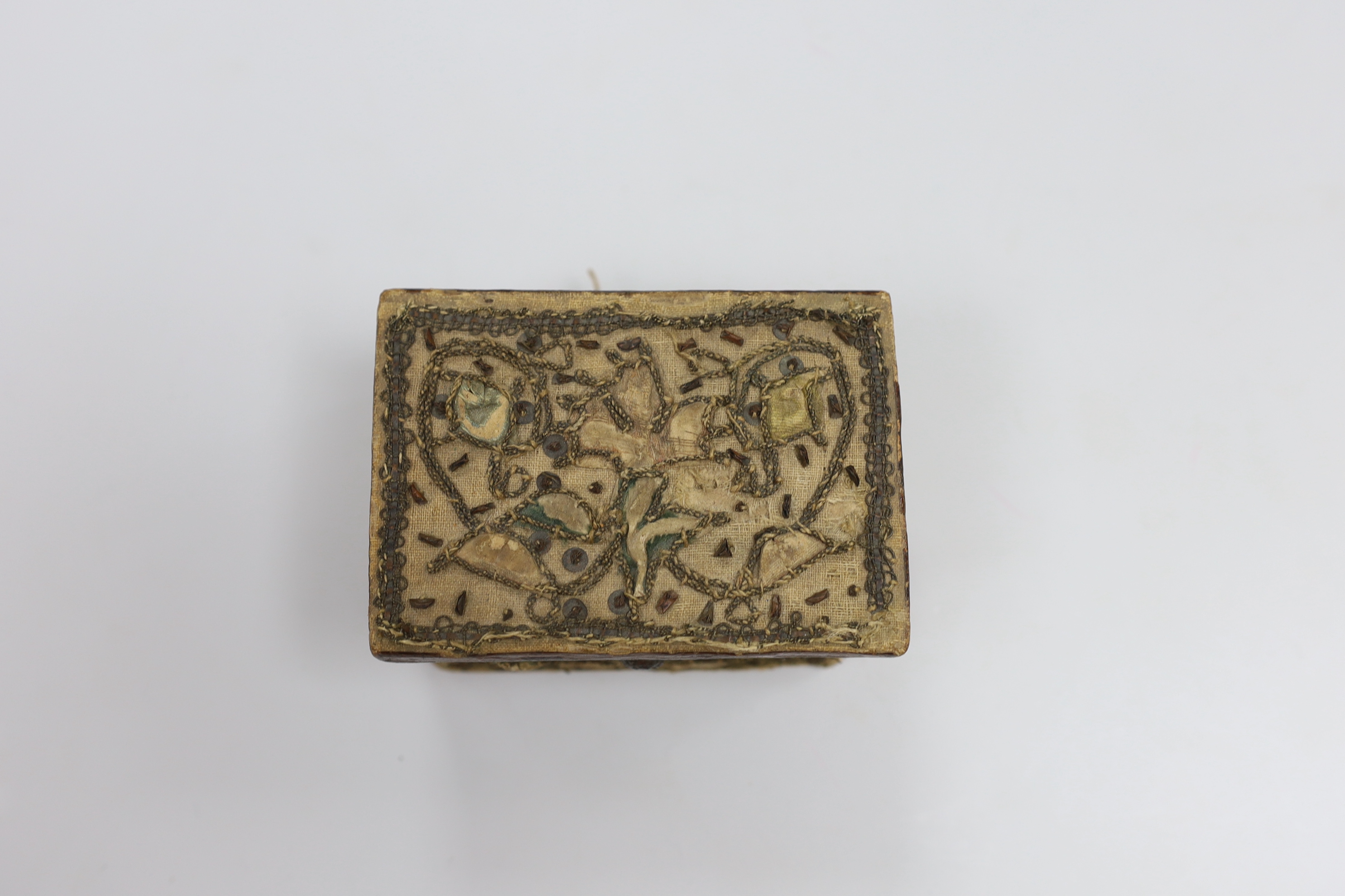 An early 18th century stump work box with floral embroidery and sequins, 9.5cm wide
